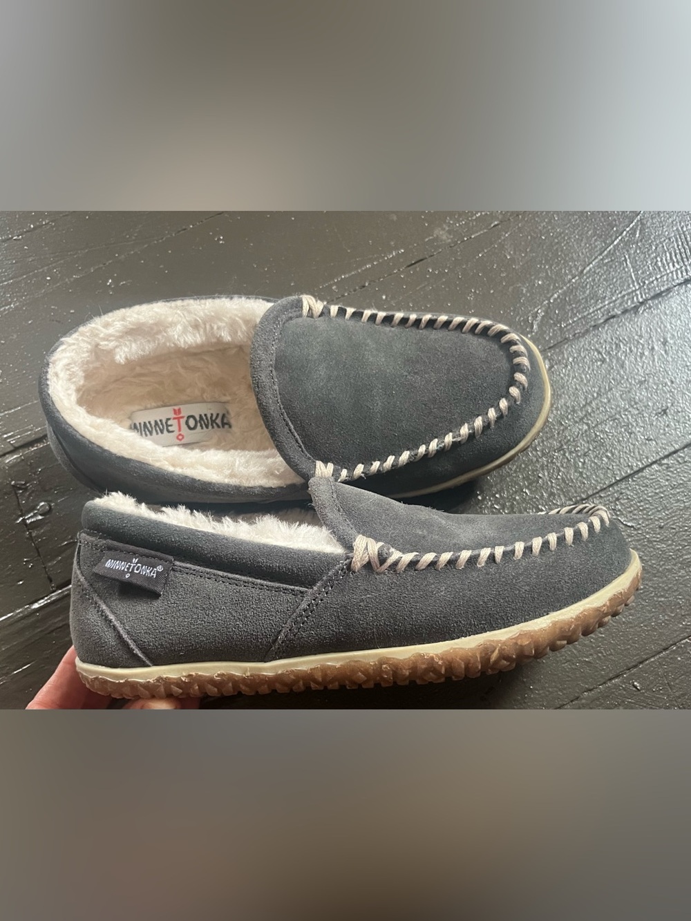 Minnetonka Tempe Charcoal Suede Faux-Fur Lined Moccasins/slippers